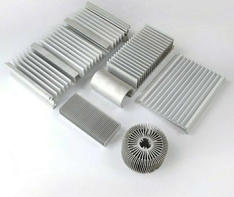 La polvere ha ricoperto il giro flessibile Heater Radiator Aluminum Profiles