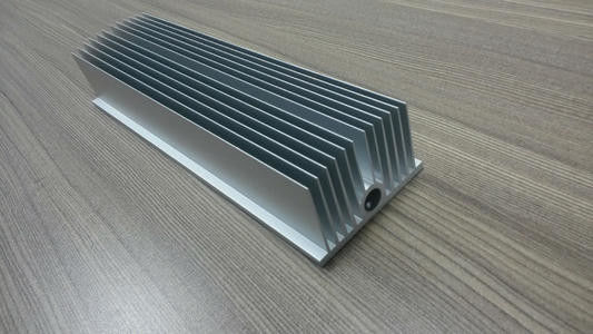 Profili di alluminio del radiatore della lega di alluminio LED per la lampada del tunnel della lampada di via