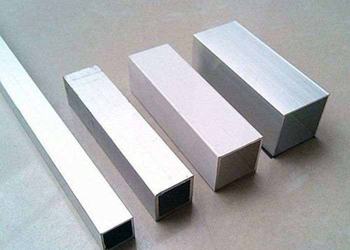 Profili di alluminio standard d'argento dell'estrusione di rivestimento 0.7mm del mulino